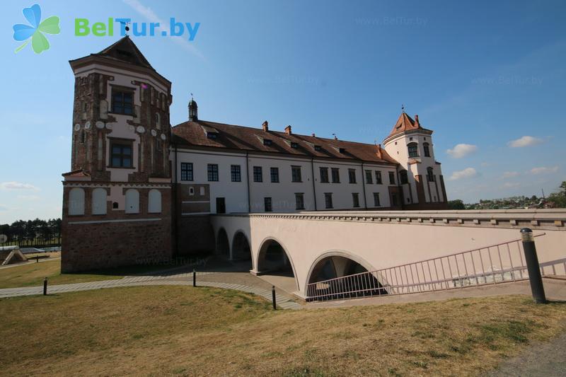 Rest in Belarus - hotel Mir Castle - Territory