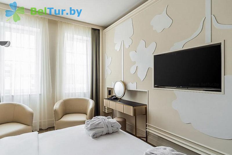 Rest in Belarus - hotel Robinson City - single 1-room junior suite / king size (hotel) 