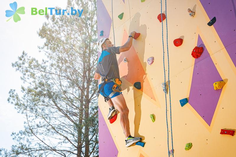 Rest in Belarus - tourist complex Park Hotel Yarki - Climbing wall