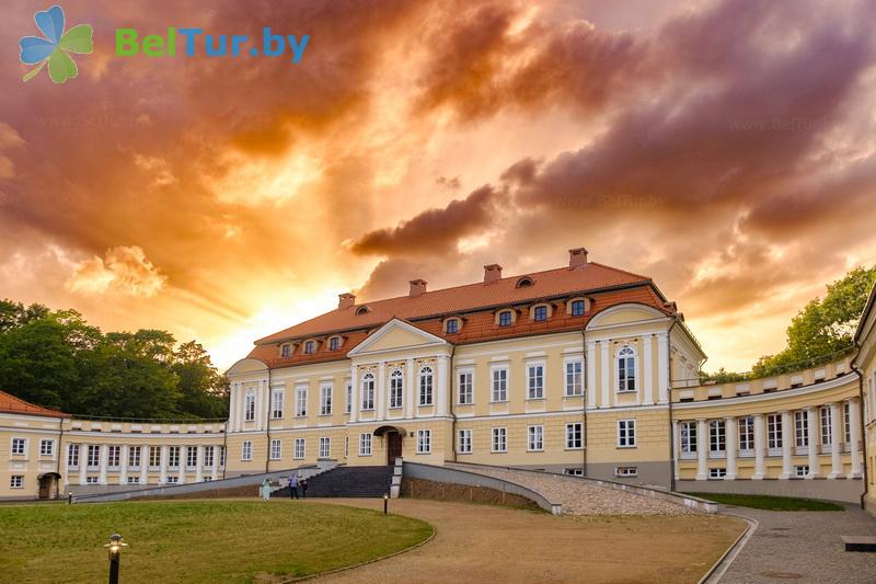 Rest in Belarus - hotel complex Vyaliki Svyatsk Valovichau - Castle