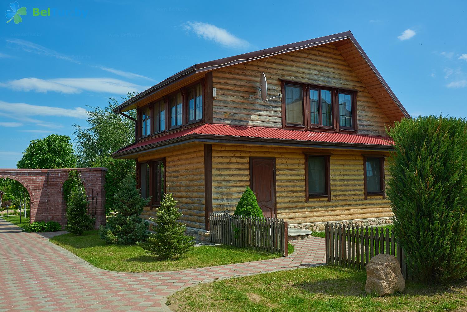 Rest in Belarus - hotel complex Versailles Park Hotel - Guest house ROZOVY