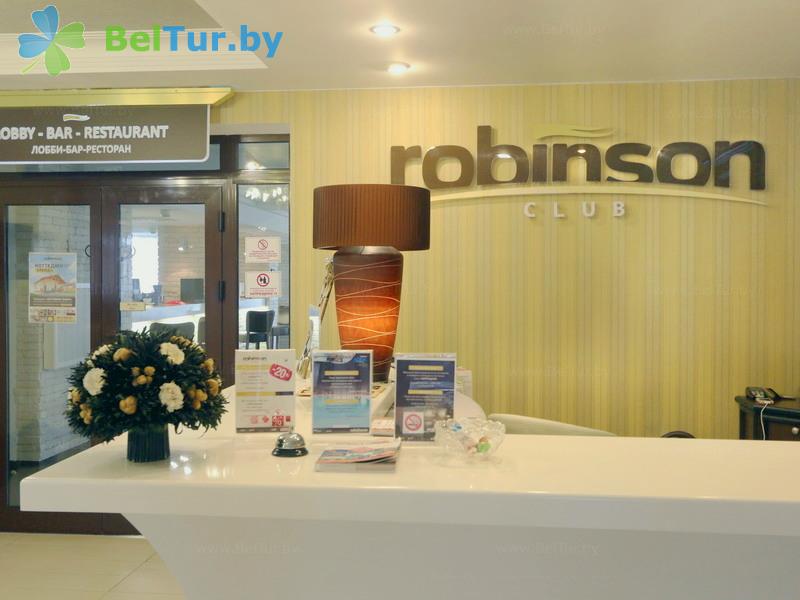    - i    / Robinson Club - 