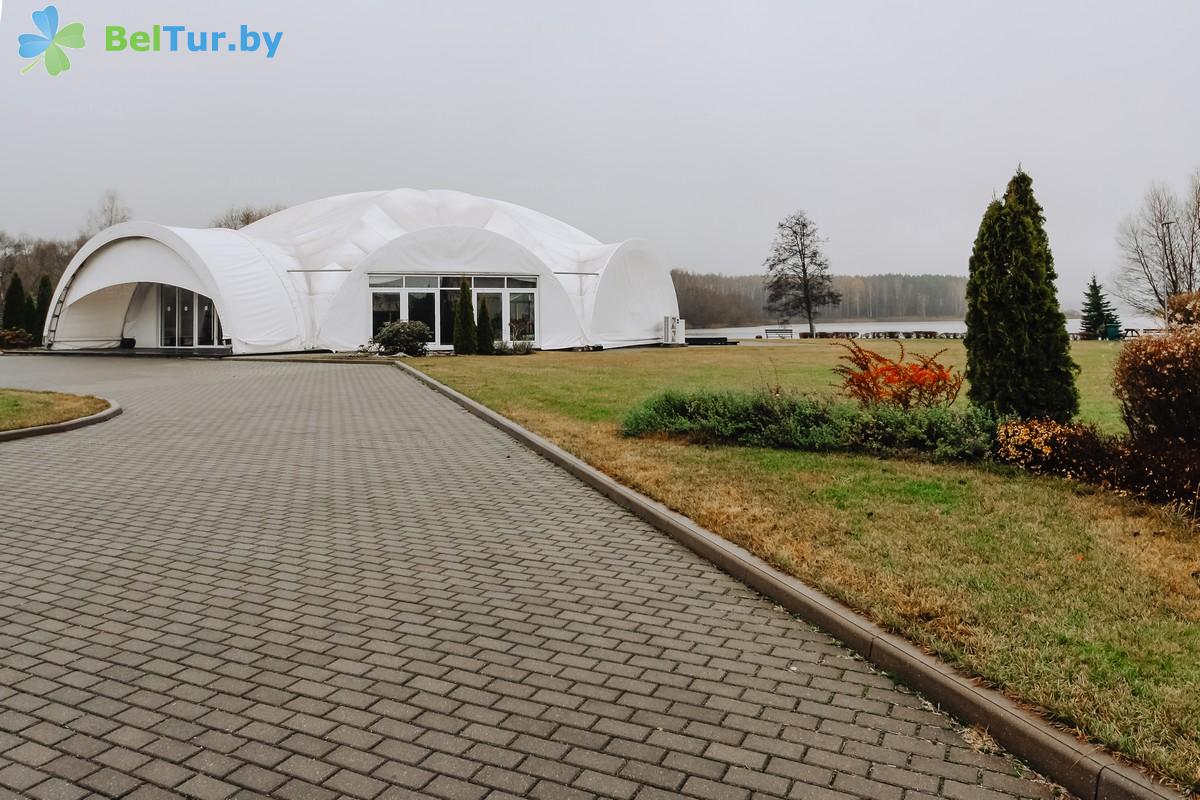 Адпачынак у Беларусі - гасцінiчны комплекс Робінсан клаб / Robinson Club - Тэрыторыя і прырода