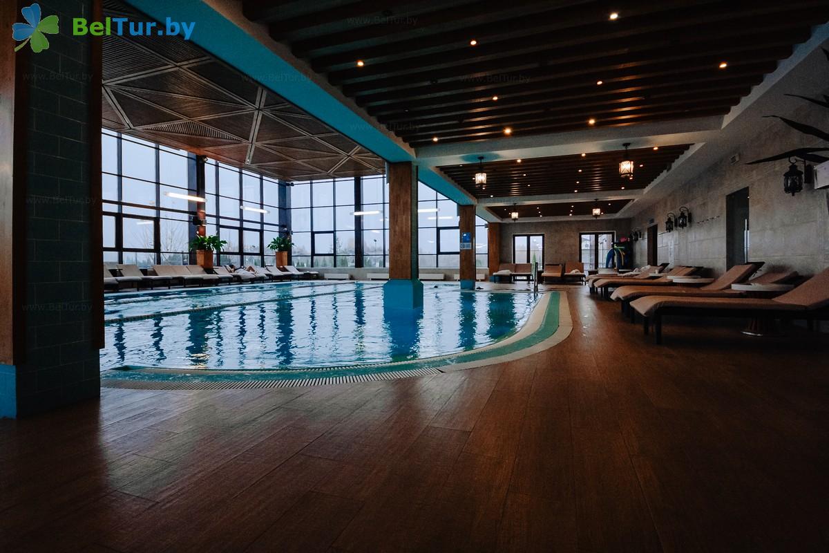 Адпачынак у Беларусі - гасцінiчны комплекс Робінсан клаб / Robinson Club - Басейн