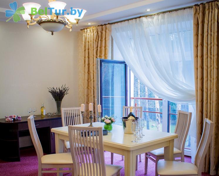 Rest in Belarus - educational and recreational complex Forum Minsk - 2-room double suite (hotel) 