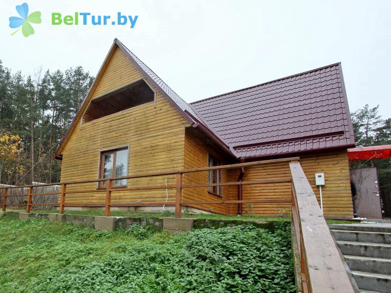 Rest in Belarus - hunter's house Na Vilii - hunter's house