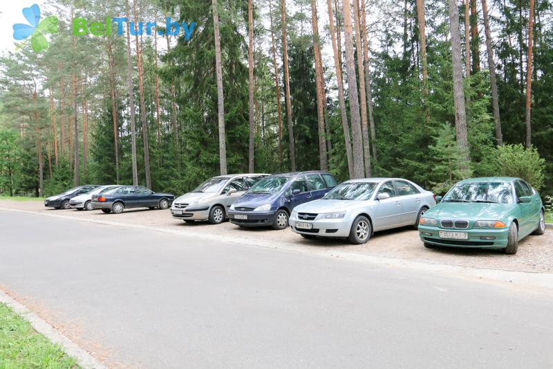 Rest in Belarus - health-improving complex Isloch Park - Parking lot
