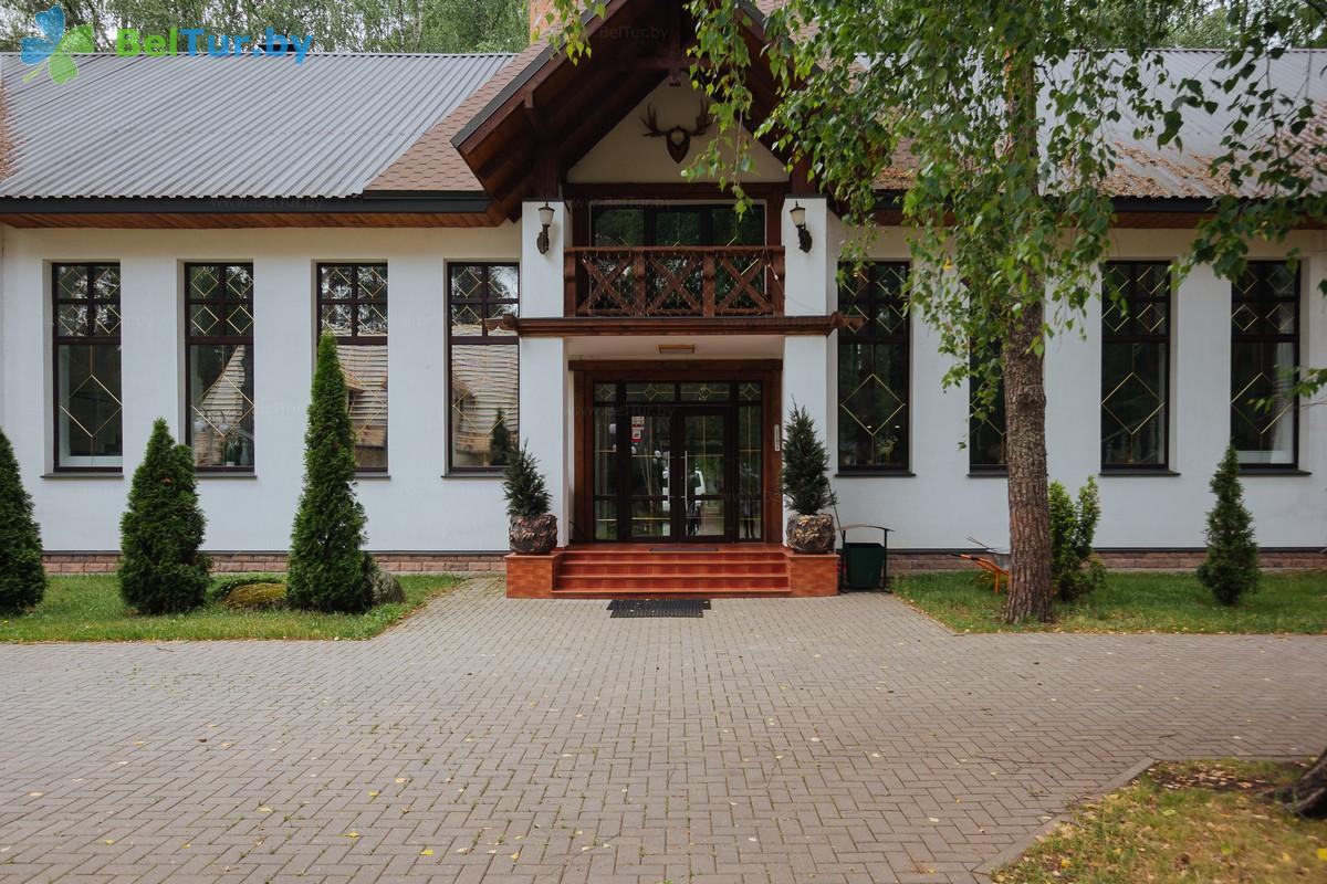 Rest in Belarus - recreation center Serebryanyiy rodnik - main building