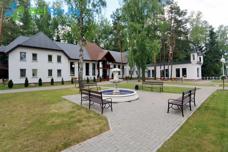 Rest in Belarus - recreation center Serebryanyiy rodnik - main building