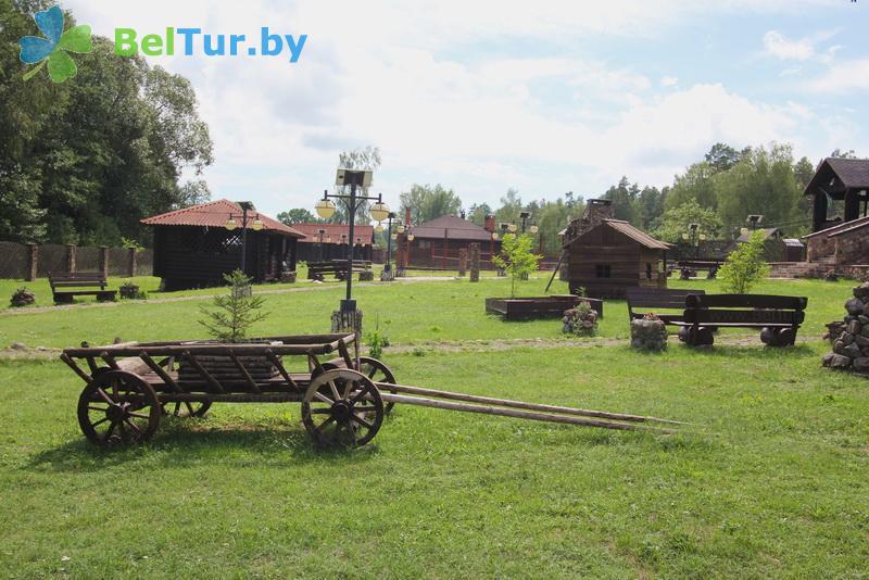 Rest in Belarus - recreation center Bobrovaja hata - Territory