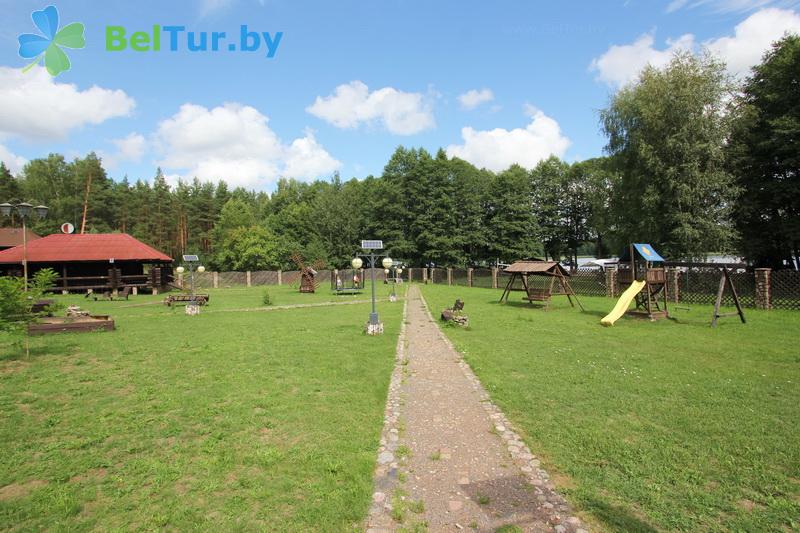 Rest in Belarus - recreation center Bobrovaja hata - Territory