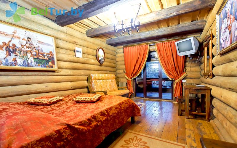 Rest in Belarus - recreation center Bobrovaja hata - house for 4 people (cottage Zayachjya izba) 