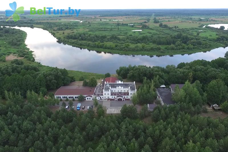 Rest in Belarus - hotel complex Vishnevyi sad - Territory