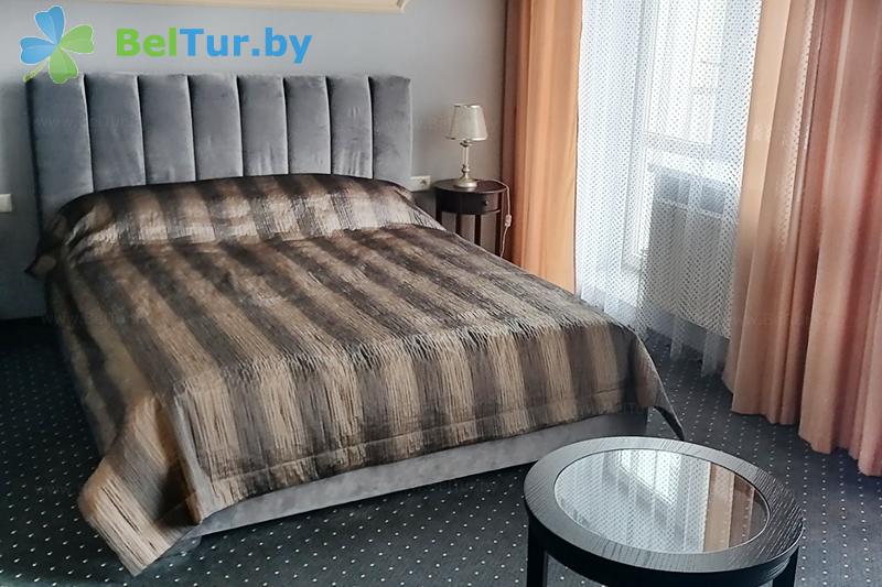 Rest in Belarus - hotel complex Vishnevyi sad - 2-room double suite (building 1 (main)) 