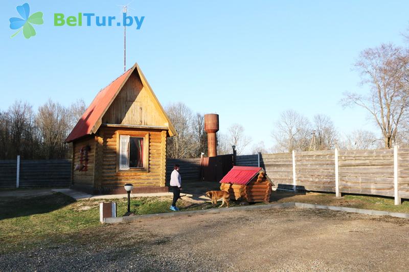 Rest in Belarus - hunter's house Shumilinskii - guard's house