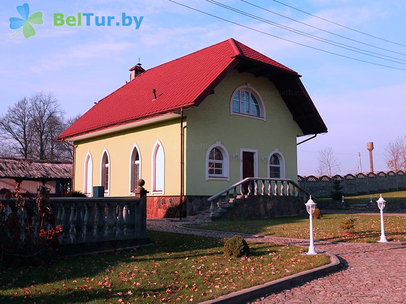 Rest in Belarus - farmstead Karolinsky folvarok Tyzengauza - house Zelenyi domik