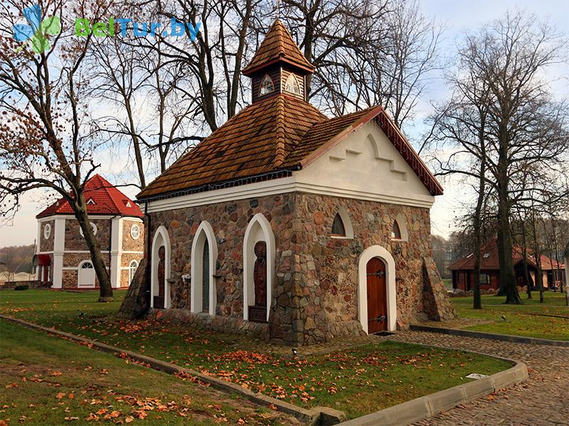 Rest in Belarus - farmstead Karolinsky folvarok Tyzengauza - chapel