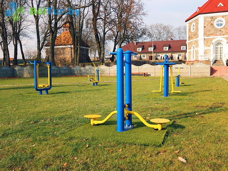 Rest in Belarus - farmstead Karolinsky folvarok Tyzengauza - Sportsground