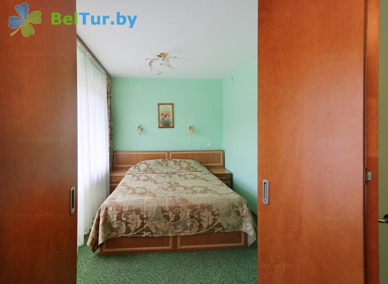 Отдых в Белоруссии Беларуси - гостиница Нарочь - двухместный однокомнатный / junior suit (гостиница, 1-4 этажи) 
