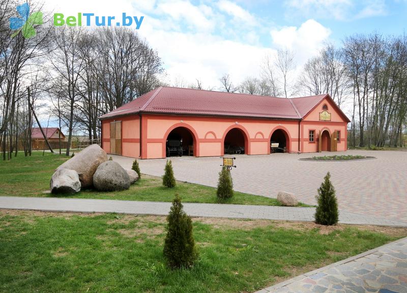 Rest in Belarus - farmstead Dukorsky maentak - stajnya