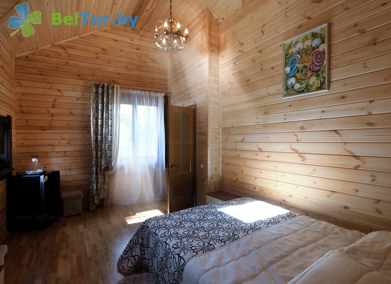 Rest in Belarus - recreation center Ochotnik u duba - house for 10 people (house 4) 