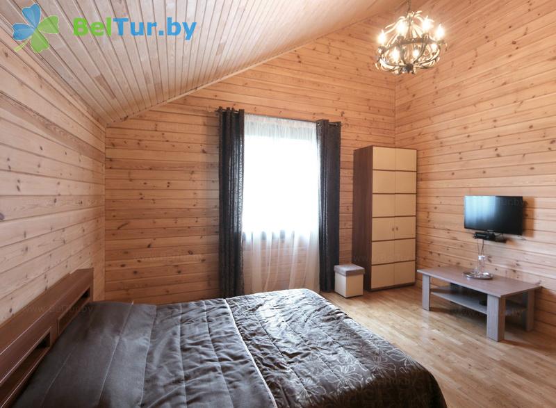 Rest in Belarus - recreation center Ochotnik u duba - house for 10 people (house 4) 