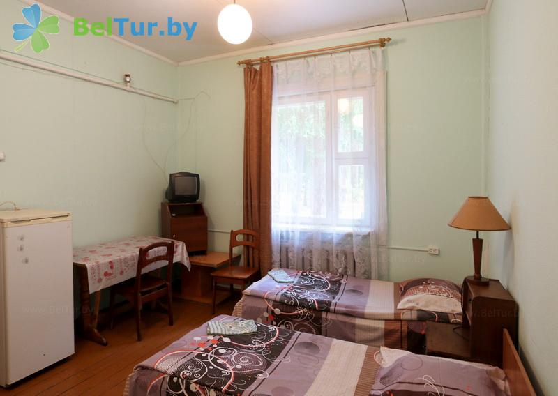 Rest in Belarus - recreation center Zhukov lug - 1-room for four people (house 4) 