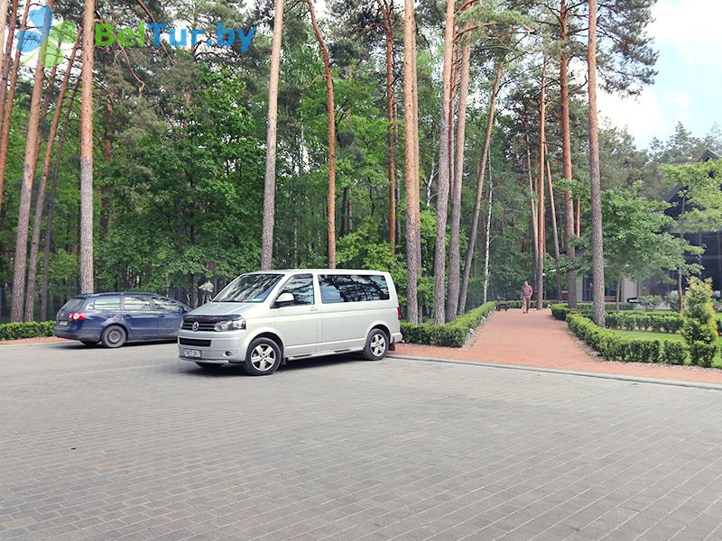 Rest in Belarus - hotel complex Chalet Greenwood - Parking lot