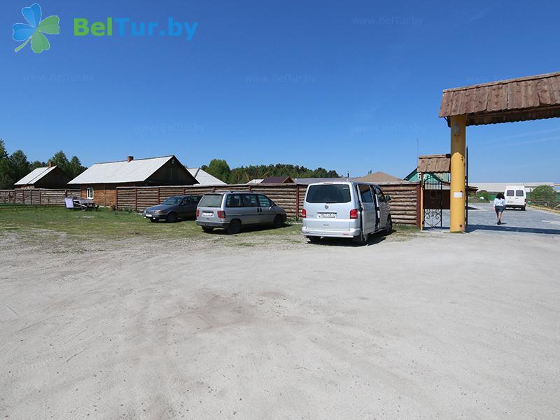 Rest in Belarus - farmstead Jerelec - Parking lot