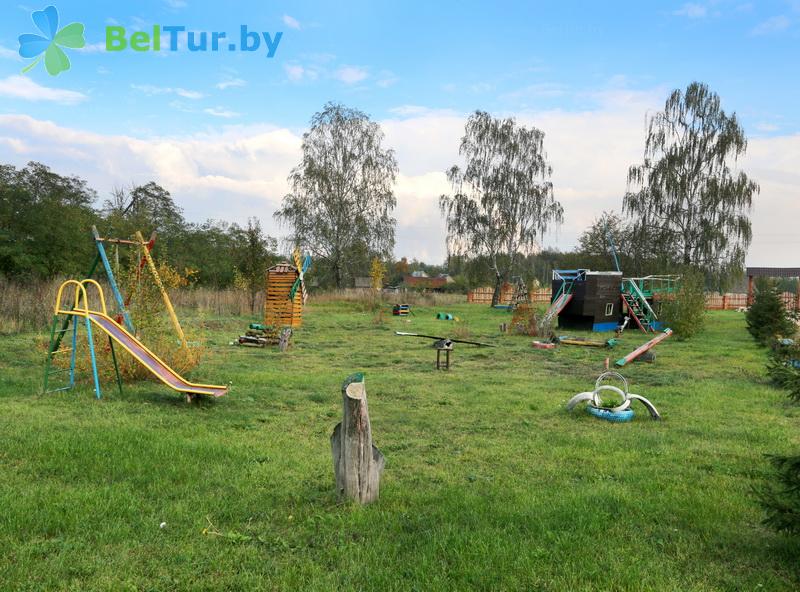 Rest in Belarus - farmstead Slutsky Straus - Playground for children