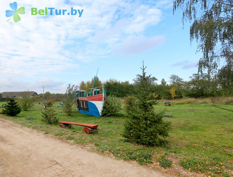 Rest in Belarus - farmstead Slutsky Straus - Playground for children