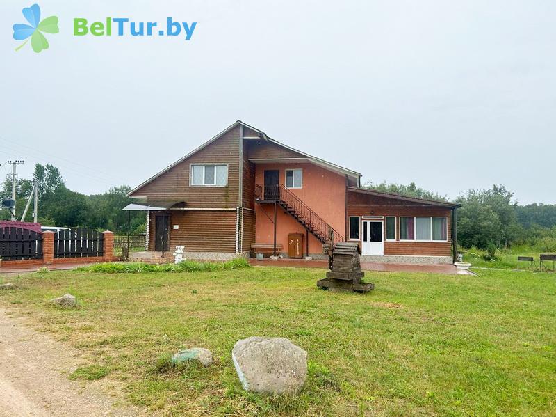 Rest in Belarus - farmstead Slutsky Straus - big guest house
