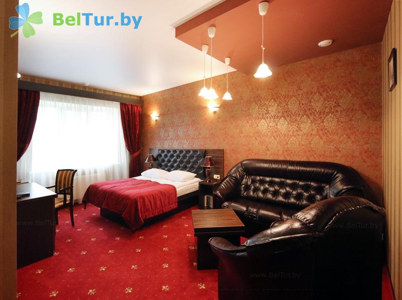 Отдых в Белоруссии Беларуси - гостиница М-отель - двухместный однокомнатный люкс (отель) 