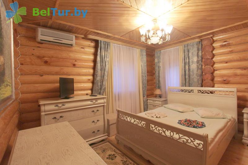 Rest in Belarus - recreation center Leoshki - house for 3 people (cottage 5) 