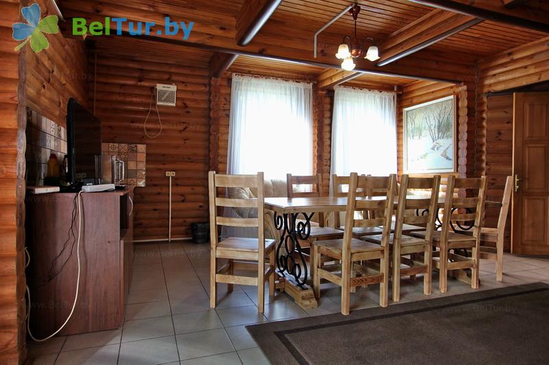 Rest in Belarus - recreation center Leoshki - house for 14 people (cottage 6) 