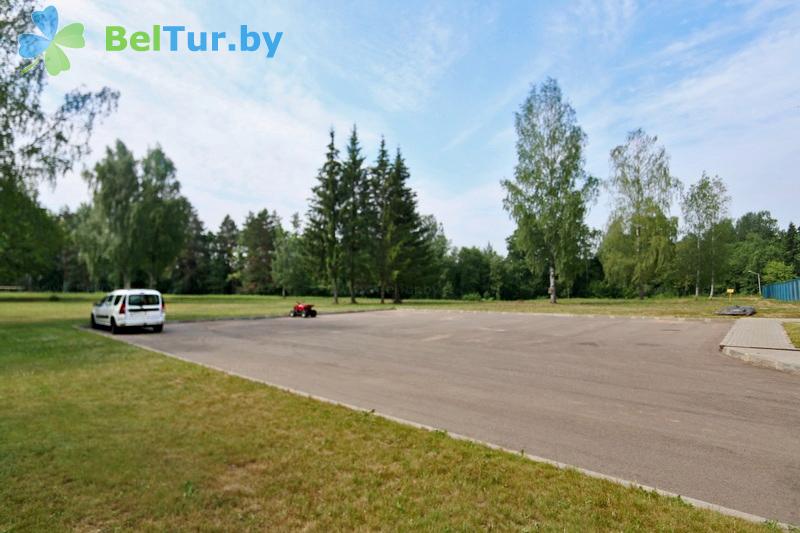 Rest in Belarus - tourist complex Losvido - Parking lot