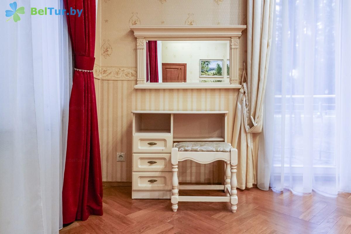 Отдых в Белоруссии Беларуси - гостиничный комплекс Огонёк - 2-местные 3-комнатные апартаменты повышенной комфортности (корпус №9) 
