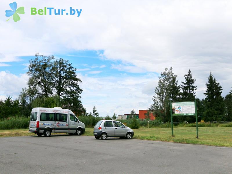 Rest in Belarus - hunter's house Vygonovsky - Parking lot