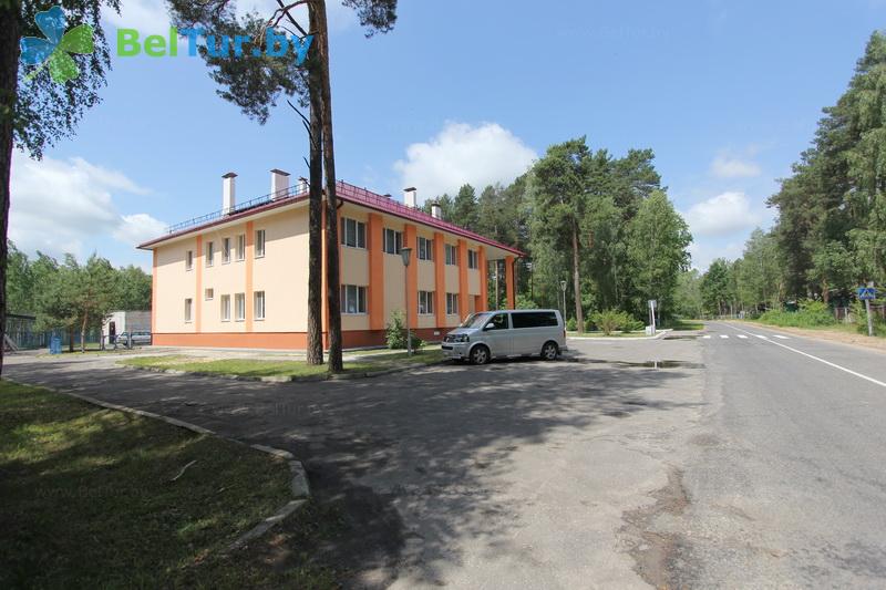 Rest in Belarus - recreation center Berezovaya Roshcha - administrative and living building