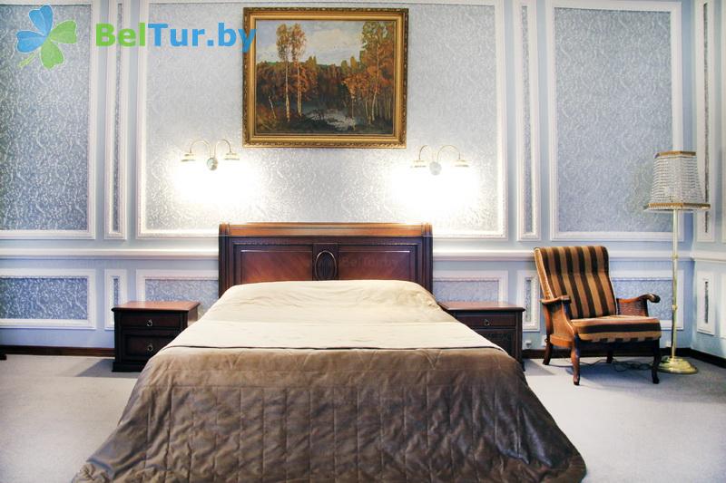 Rest in Belarus - hotel complex Dipservice Hall - 4-bed 3-room lux 4 (Voyskovy 4) 