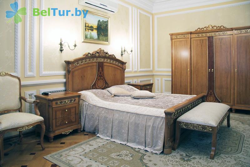 Rest in Belarus - hotel complex Dipservice Hall - double 2-room lux 2 (Voyskovy 4) 