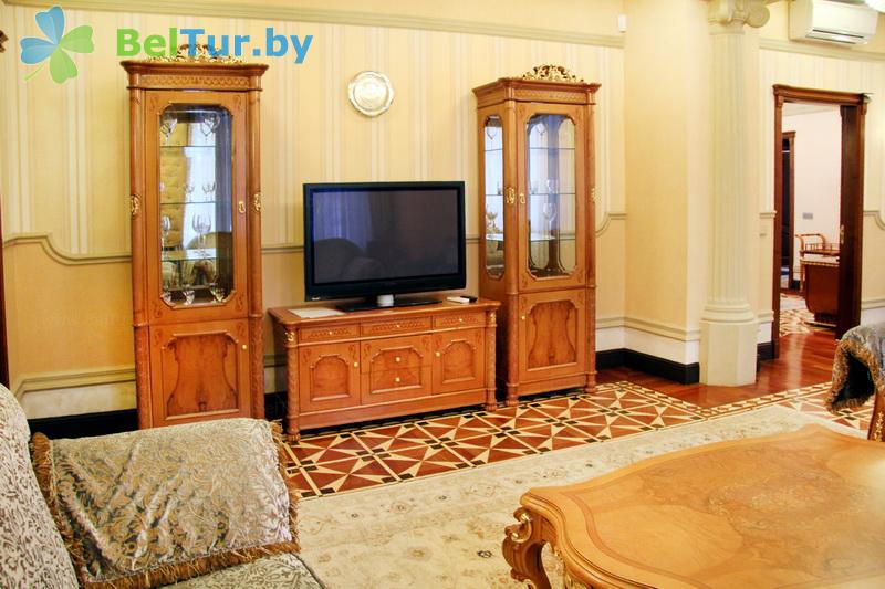 Rest in Belarus - hotel complex Dipservice Hall - VIP cottage for 4 people (Frunze 13) 