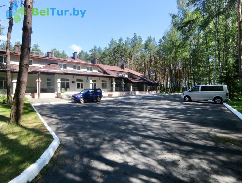 Rest in Belarus - camping Naroch kemping - Parking lot