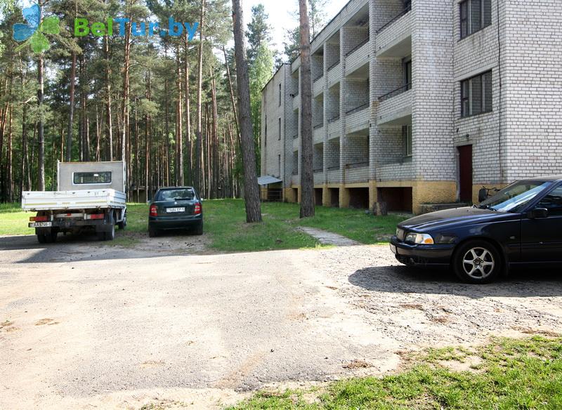 Rest in Belarus - recreation center Lesnoe ozero - Parking lot