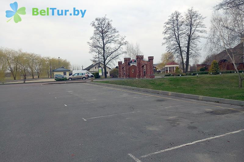 Rest in Belarus - tourist complex Rinkavka - Parking lot