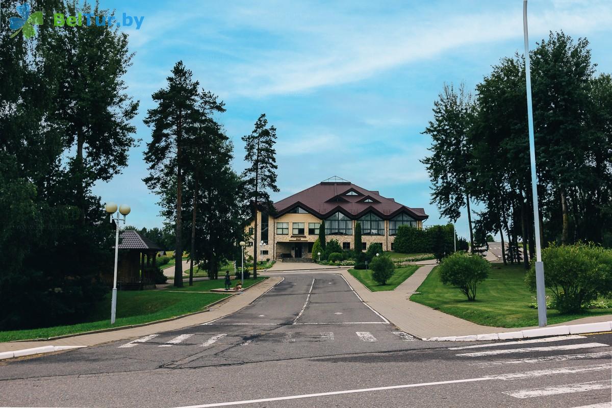 Rest in Belarus - republican ski center Silichy - restaurant Zavirukha