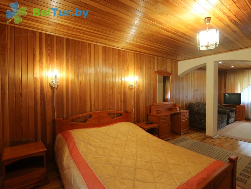 Rest in Belarus - guest house Dom grafa Tyshkevicha - 1-room double / double (guest house) 