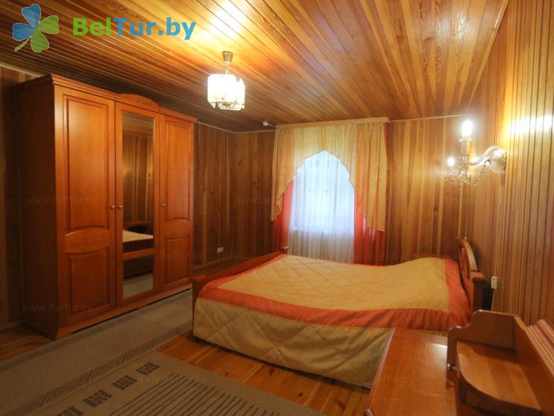 Rest in Belarus - guest house Dom grafa Tyshkevicha - 1-room double / double (guest house) 