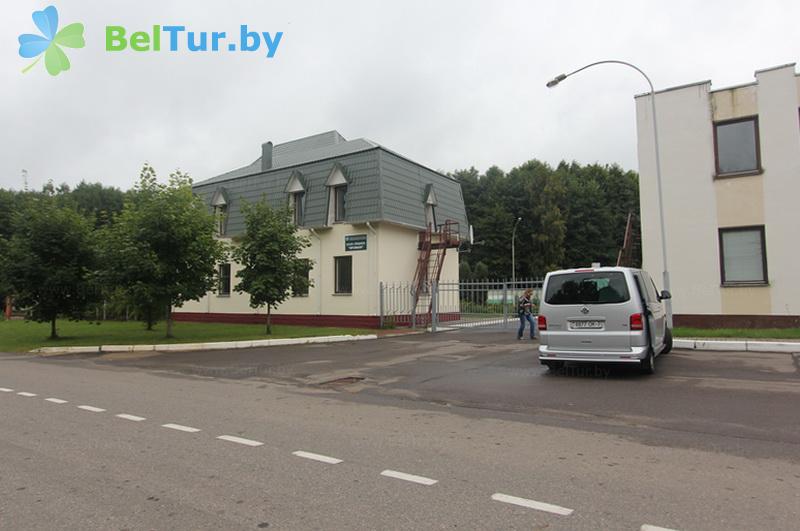 Rest in Belarus - guest house Pronki - Parking lot