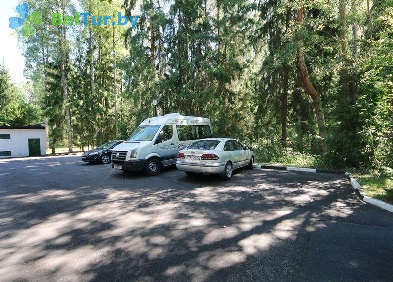 Rest in Belarus - hotel complex Plavno GK - Parking lot